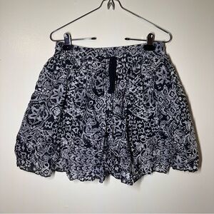 Xhilaration Black and White Skirt
